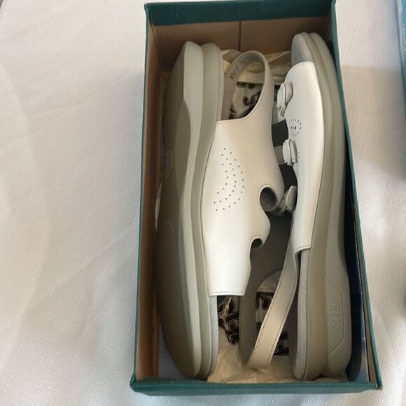 SAS WHITE LEATHER SANDALS. TRIPAD COMFORT. NEW. - Picture 8 of 9